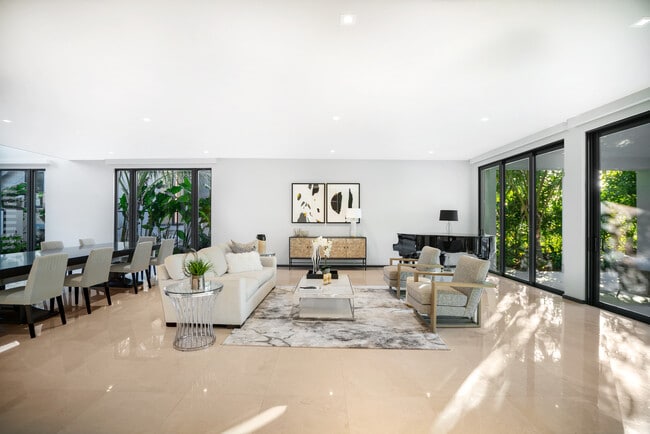 Floorplan - Luxury Listings