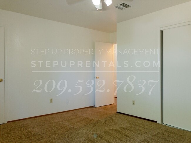 Building Photo - 10469 10th St