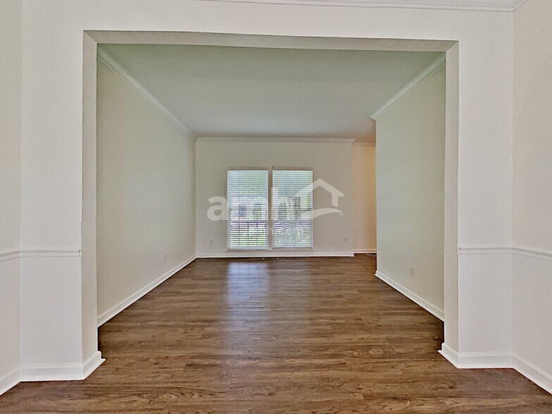 Building Photo - 3213 Peyton Ct