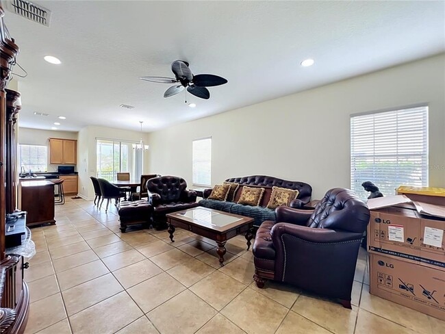 Building Photo - 2826 Oakville Pl