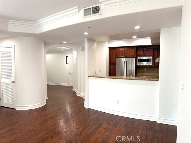 Building Photo - 12045 Hoffman St