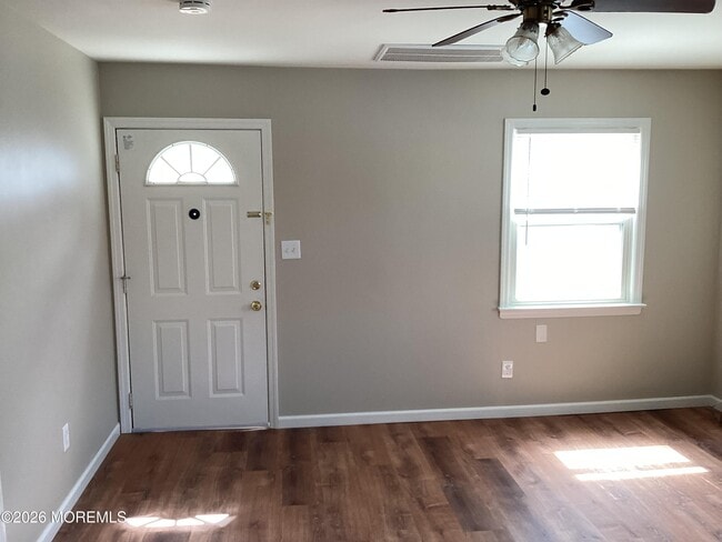 Building Photo - 116 Hancock Ave