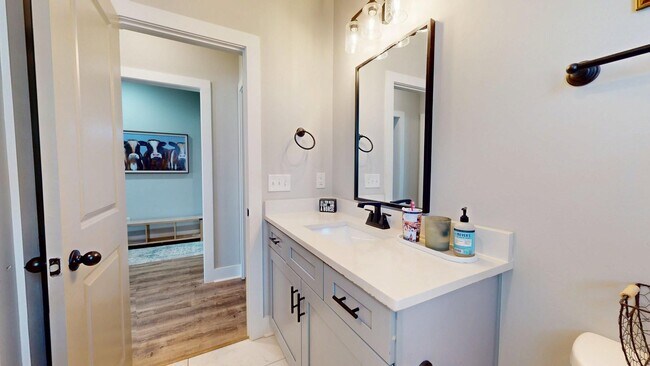 Building Photo - 1289 Foxtail Ln