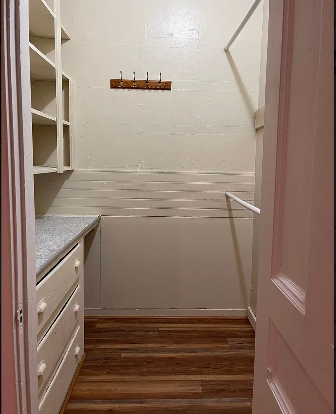 Building Photo - 464 Laurel Hill Ave