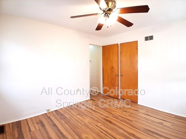 Building Photo - 221 N Foote Ave