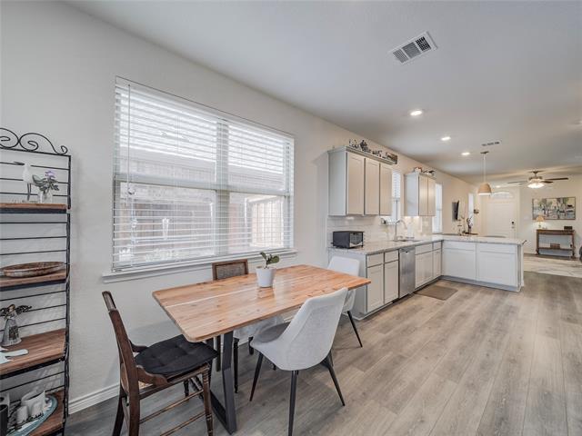 Building Photo - 1520 Saratoga Ave