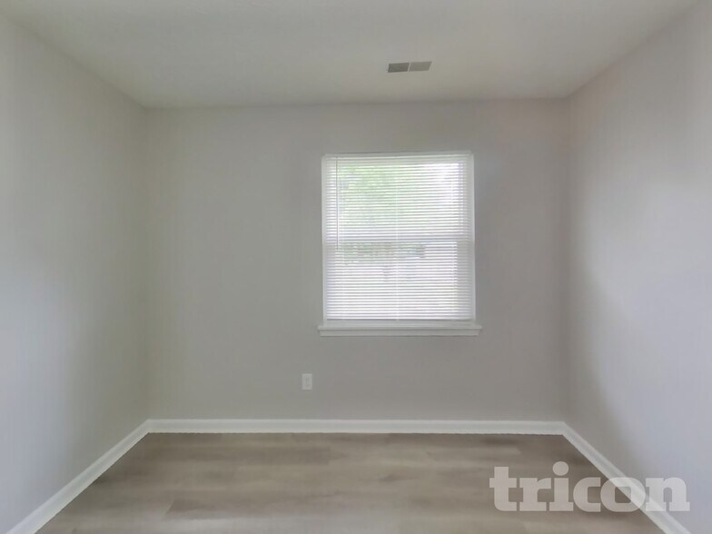 Building Photo - 3812 Cologne Ct