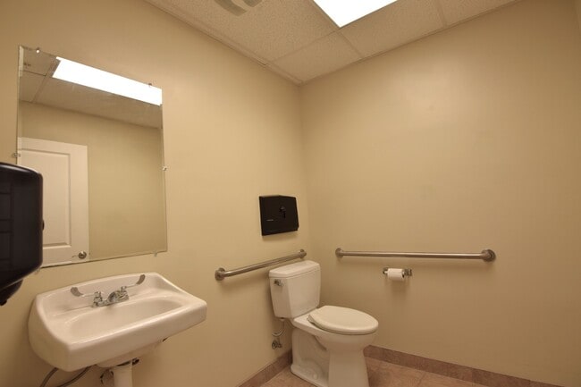 Building Photo - 1254 Broadway