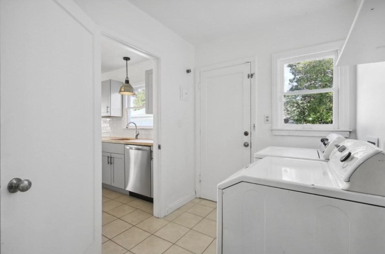 Building Photo - 3531 41st St