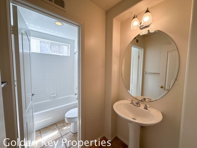 Building Photo - Beautiful spacious home in Mariners Point in Carlsbad!