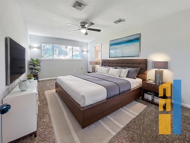 Building Photo - 9206 Sharpview Dr