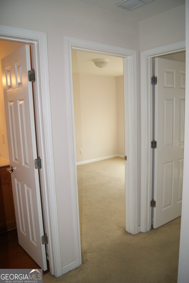 Building Photo - 3017 Deerborne Ct