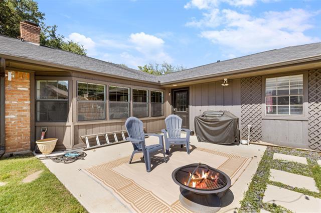 Building Photo - 4014 Kerr Cir