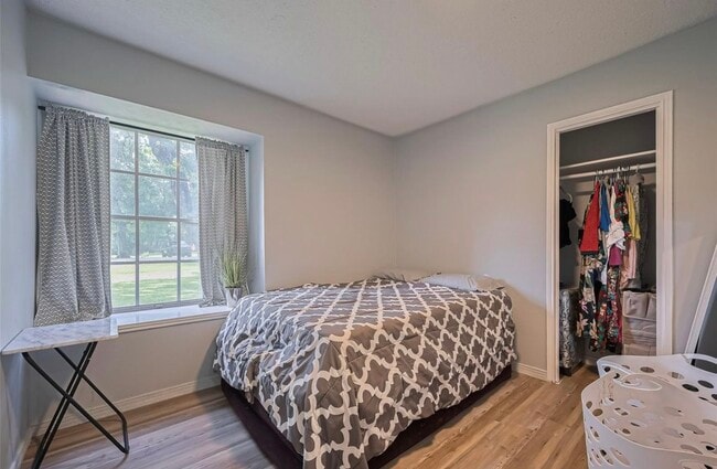 Building Photo - 2606 Micliff Blvd