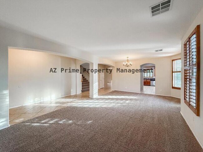 Building Photo - 10445 W Windsor Ave