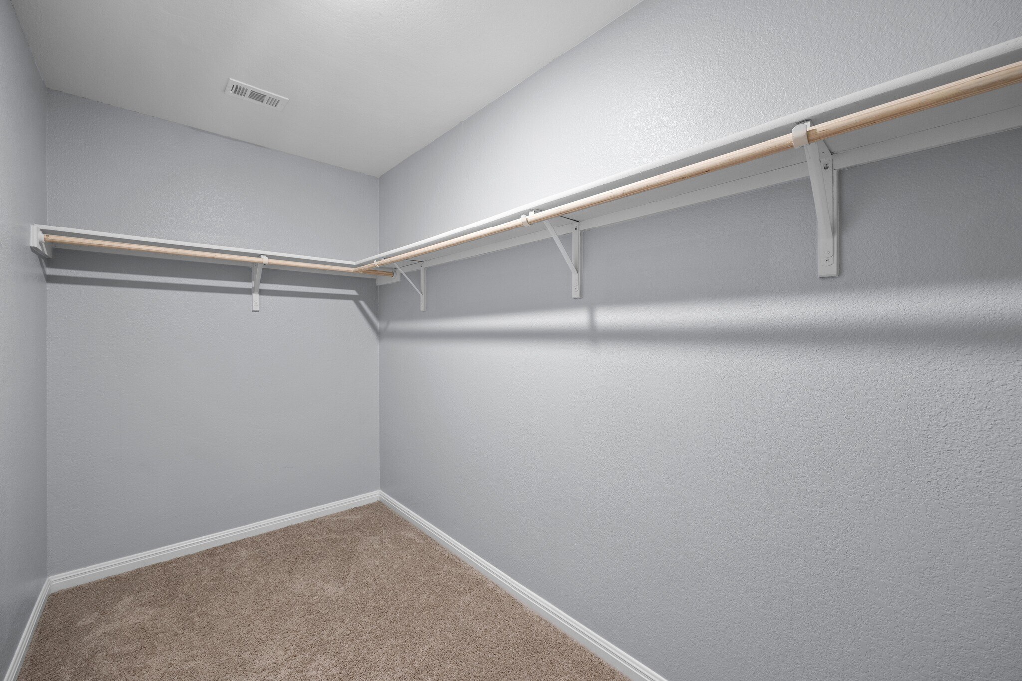 Building Photo - 320 Bell Rings Dr