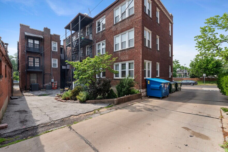 Building Photo - 6340 Northwood Ave