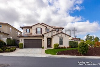 Building Photo - 1538 Avila Ln