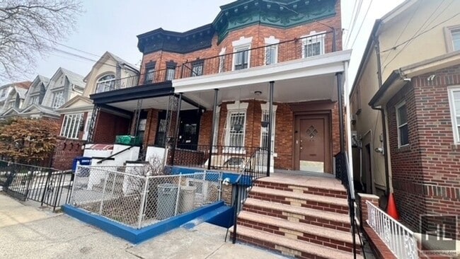 Building Photo - EAST 48 STREET