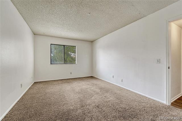Building Photo - 491 S Kalispell Way