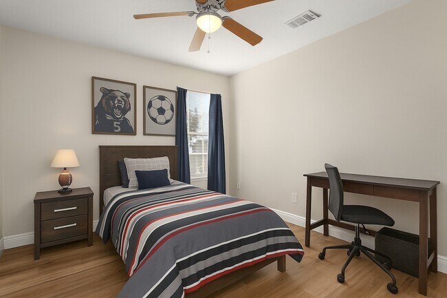 Building Photo - 3803 Redbud Dr