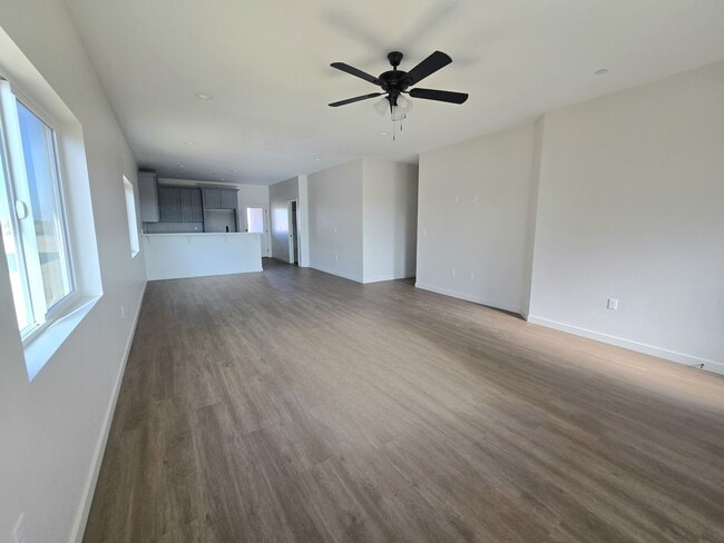 Building Photo - 17481 Granada Dr