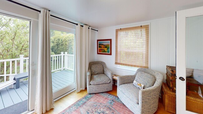 Building Photo - Downtown San Anselmo Updated 4x3 + aupair ...
