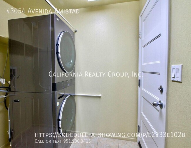 Building Photo - 43054 Avenida Amistad