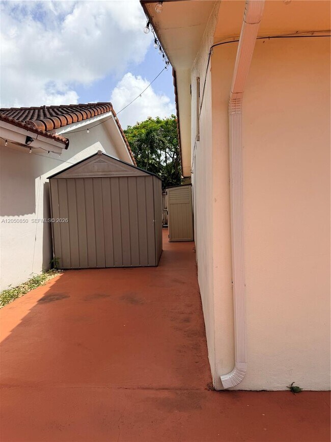 Building Photo - 11307 SW 74th Terrace