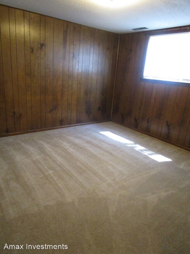 Building Photo - 1801-1803-1803 Garden Dr