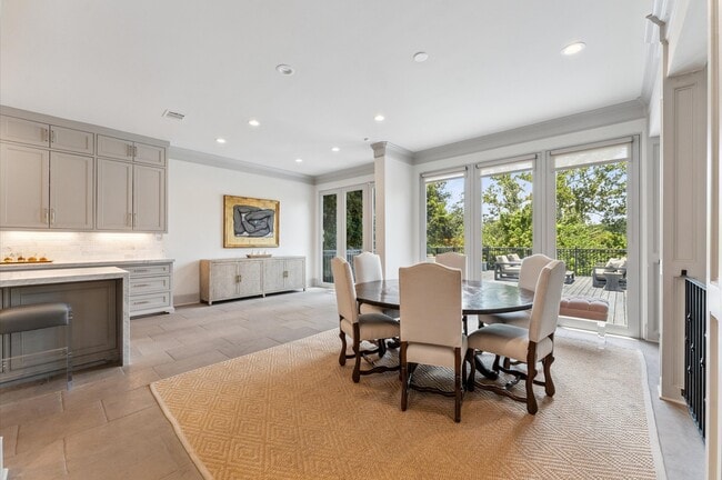 Building Photo - 7 Marilane St