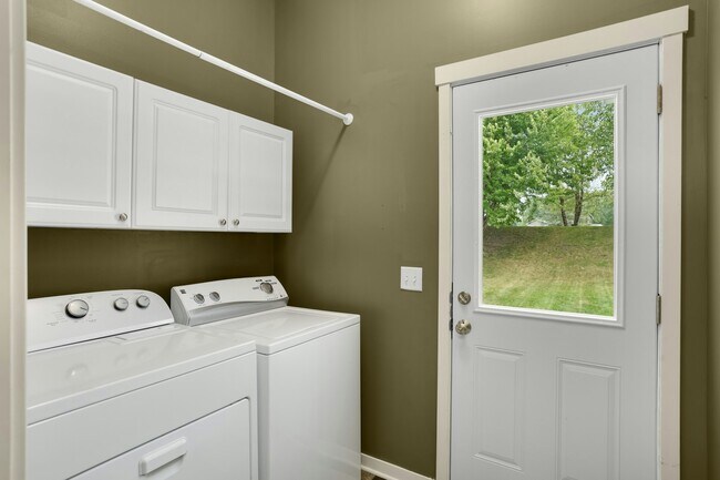Building Photo - 15822 Drawstone Trail
