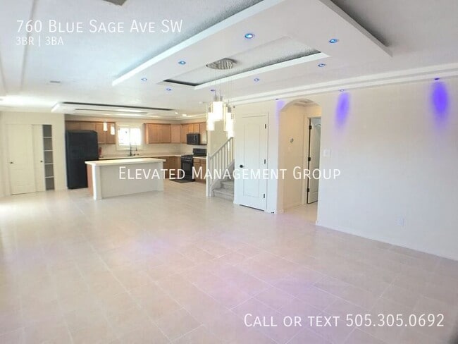 Building Photo - 760 Blue Sage Ave SW