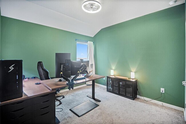 Building Photo - 9905 Comely Bnd