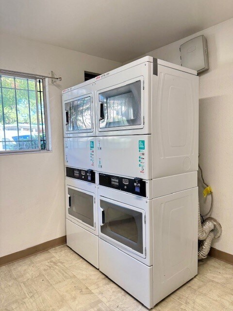 Building Photo - 5425 Concord Blvd