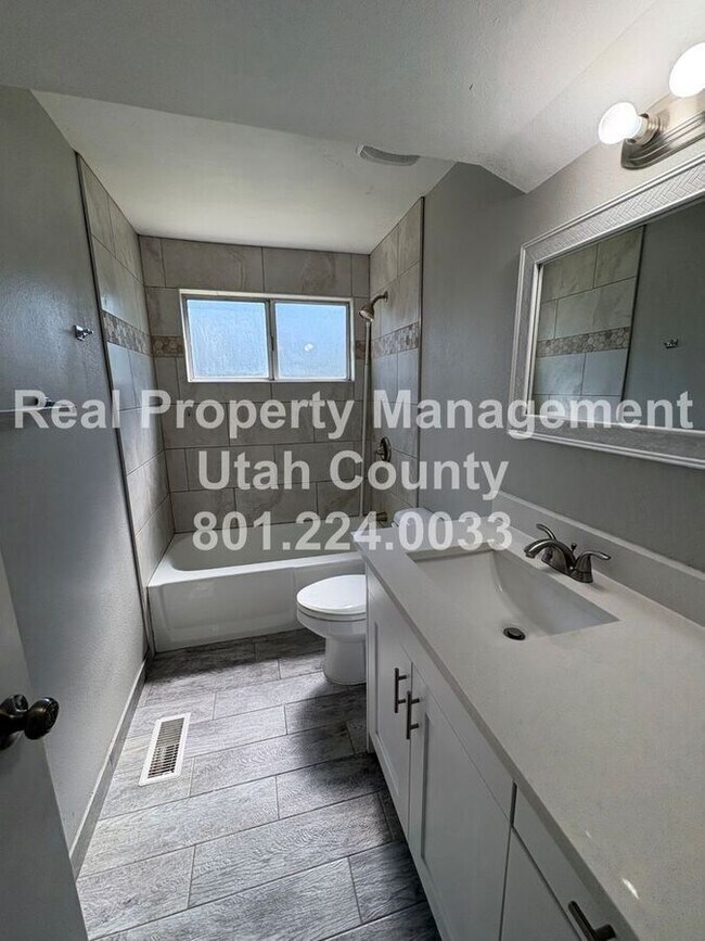 Building Photo - 1474 N 375 W