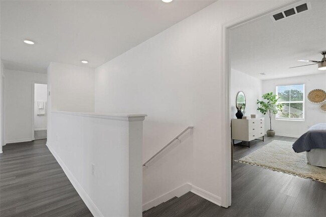 Building Photo - 232 Tierra Verde Way