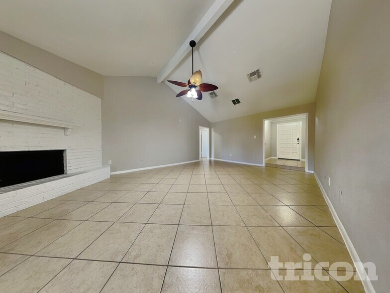Building Photo - 19030 Jodywood Dr