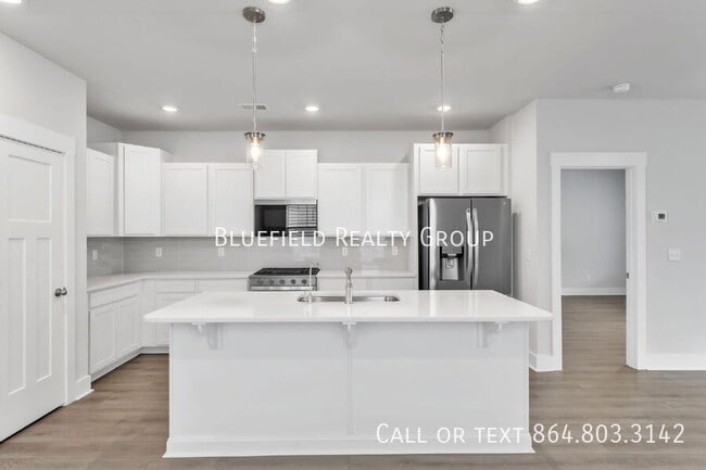 Building Photo - 1317 Algeddis Dr