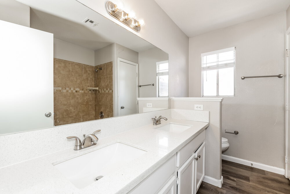 Building Photo - 6939 Wineberry Dr