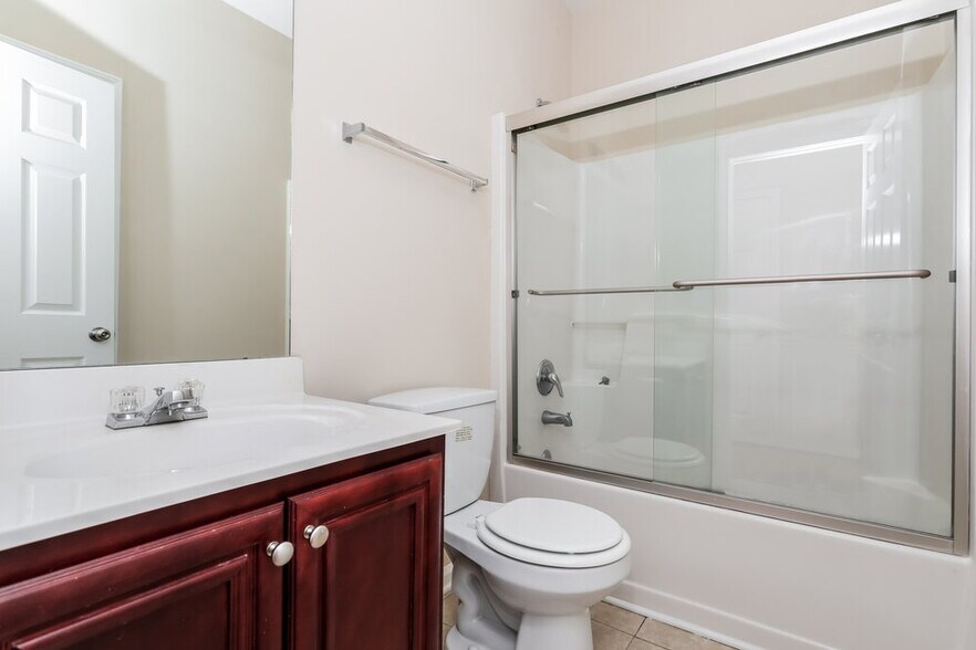 Building Photo - 3752 Sunbridge Dr SW