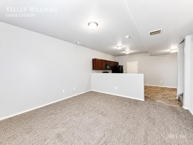 Building Photo - 7689 Grand Fir Point