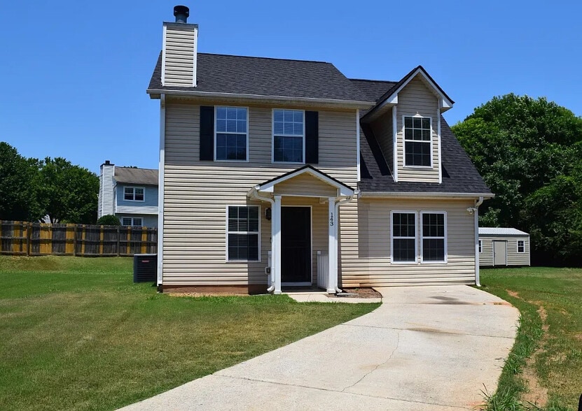 Building Photo - Room in Single Family Home on Woodwind Way