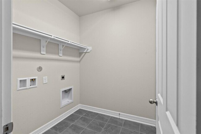 Building Photo - 24314 Salts Ml Dr