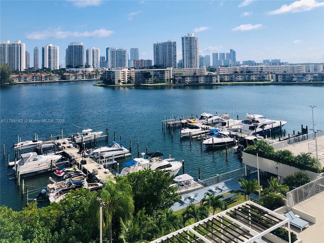 Building Photo - 18071 Biscayne Blvd