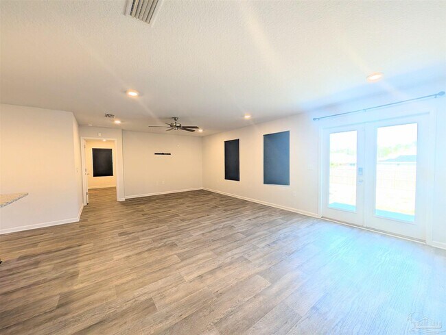 Building Photo - 7516 Oak Lake Blvd