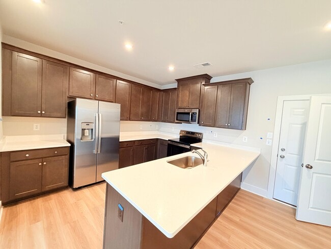 Building Photo - 5310 Markel Rd