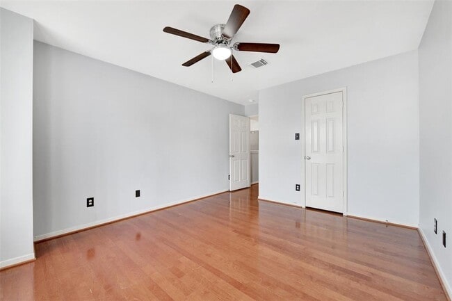 Building Photo - 2510 Pine Brook Dr