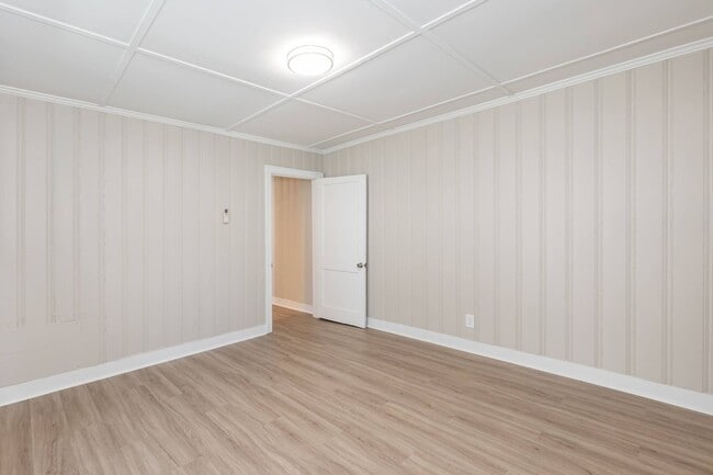 Building Photo - 1220 Battle St