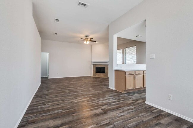 Building Photo - Beautiful 4BD Home with Pond Views & Covered Patio